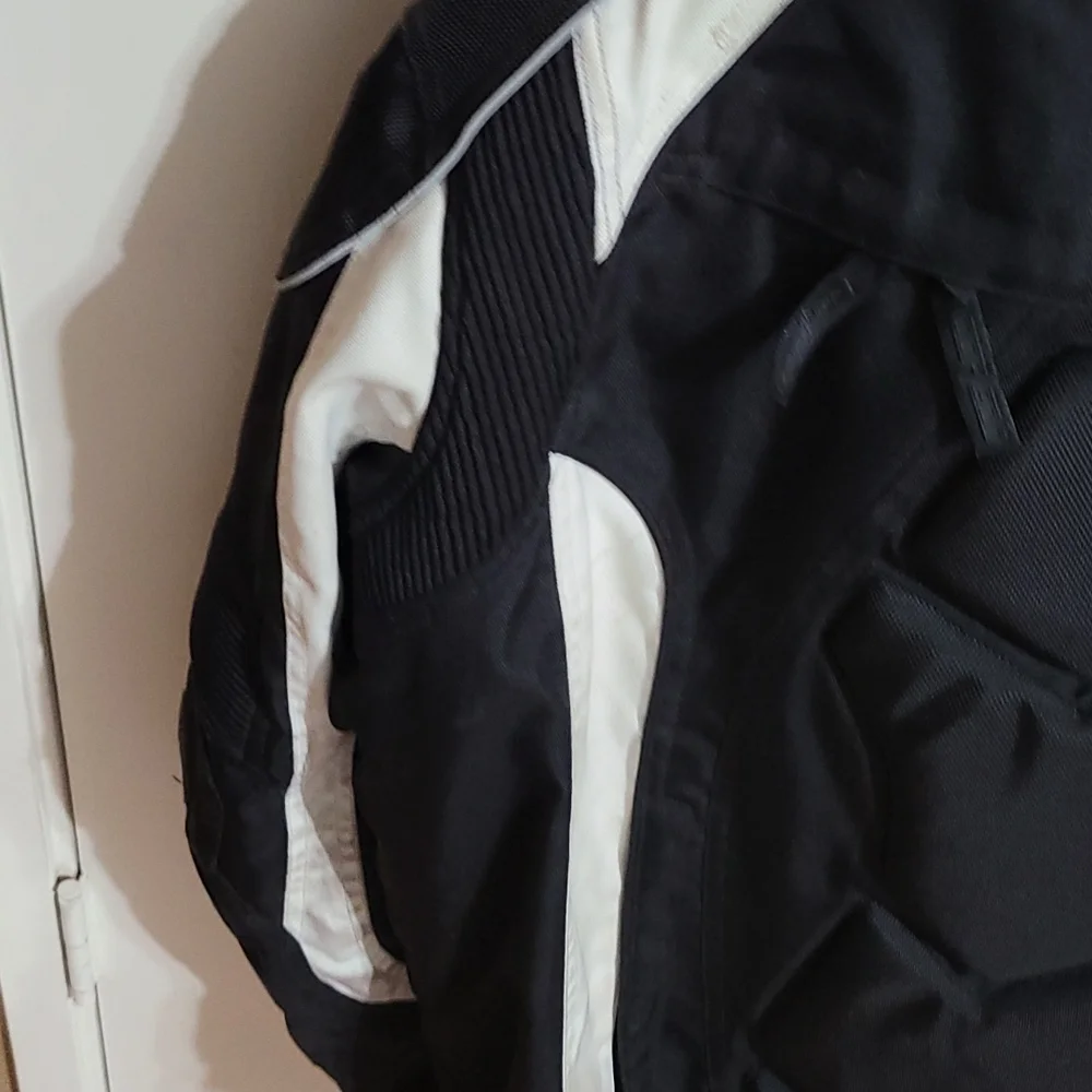 Motorcycle jacket - Picture 6 of 13